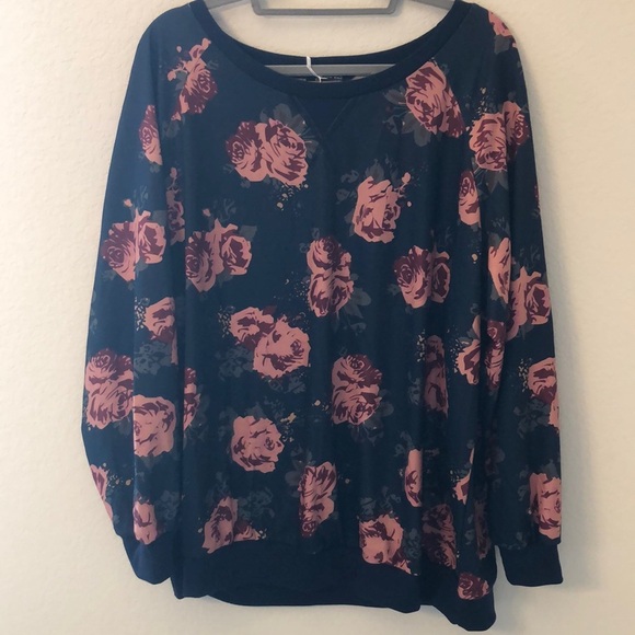 BloomChic Tops - BLOOMCHIC NAVY BLUE FLORAL SWEATSHIRT NWT SIZE 18-20